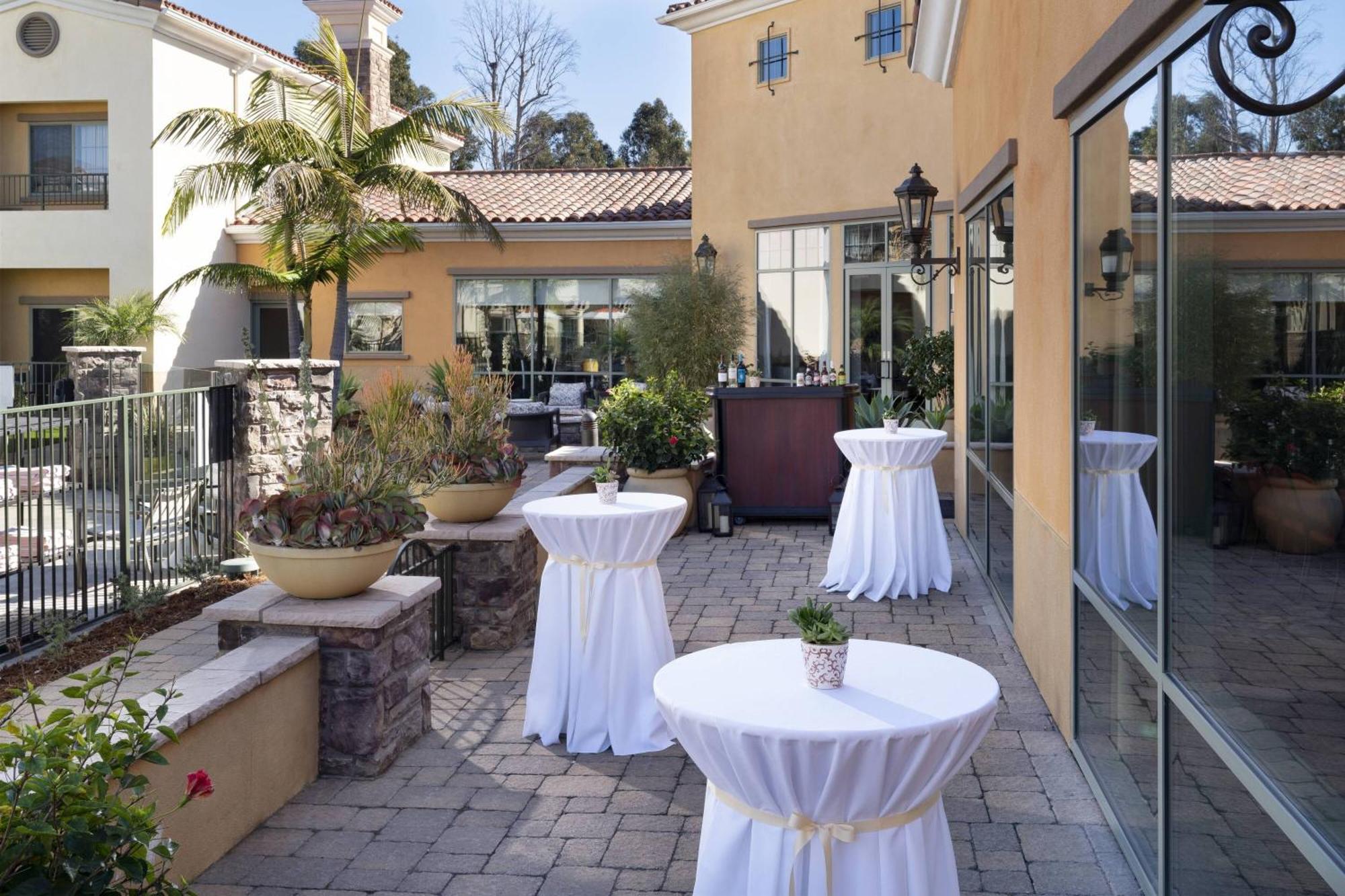 Hotel Courtyard By Marriott Santa Barbara Goleta Exterior foto