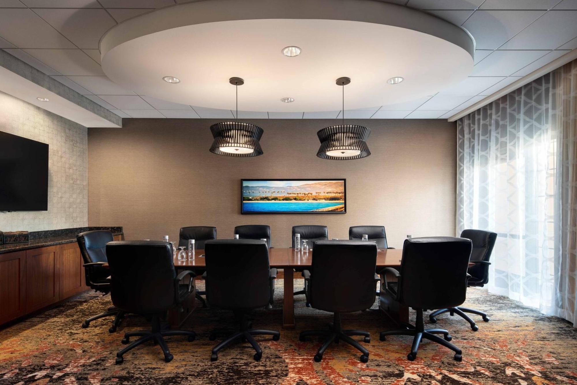 Hotel Courtyard By Marriott Santa Barbara Goleta Exterior foto