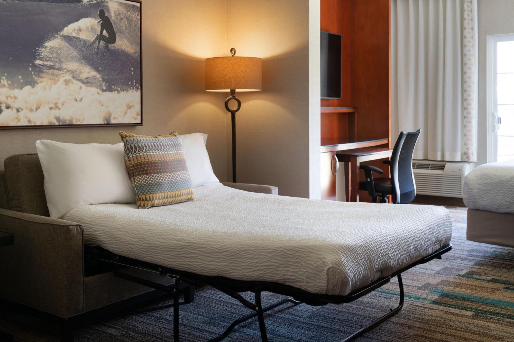 Hotel Courtyard By Marriott Santa Barbara Goleta Exterior foto