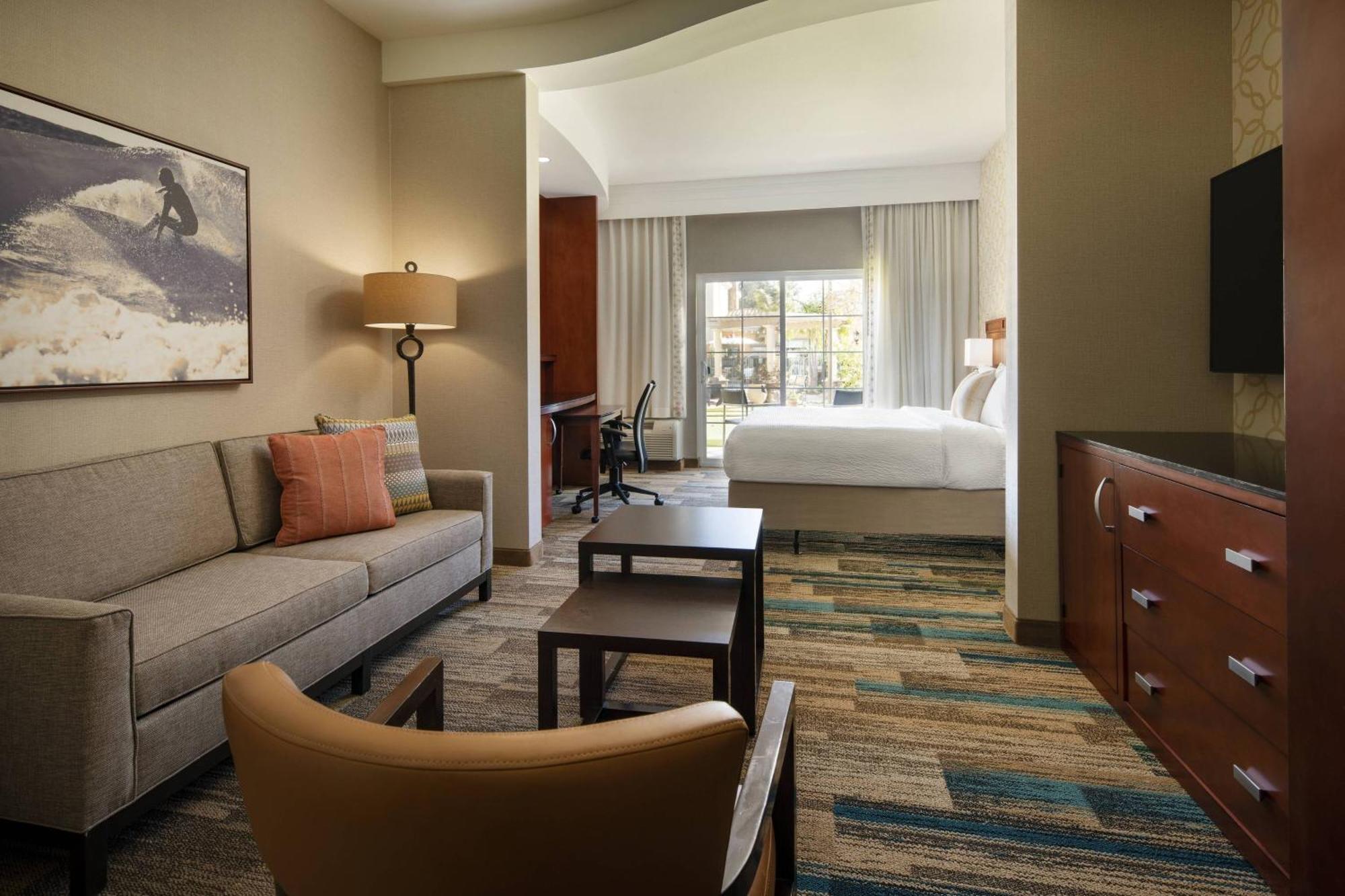 Hotel Courtyard By Marriott Santa Barbara Goleta Exterior foto