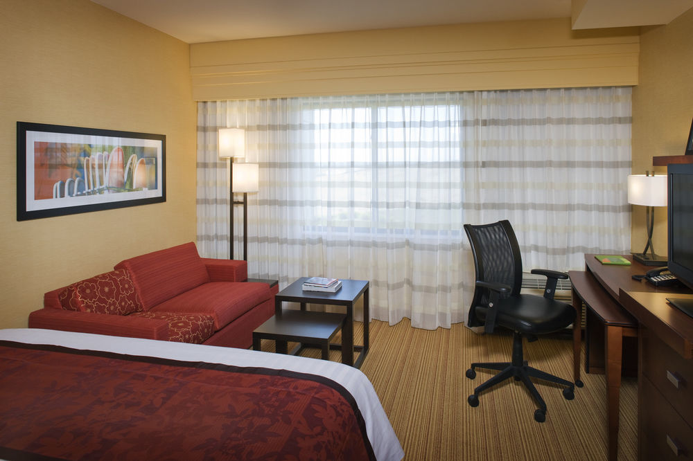 Hotel Courtyard By Marriott Santa Barbara Goleta Exterior foto
